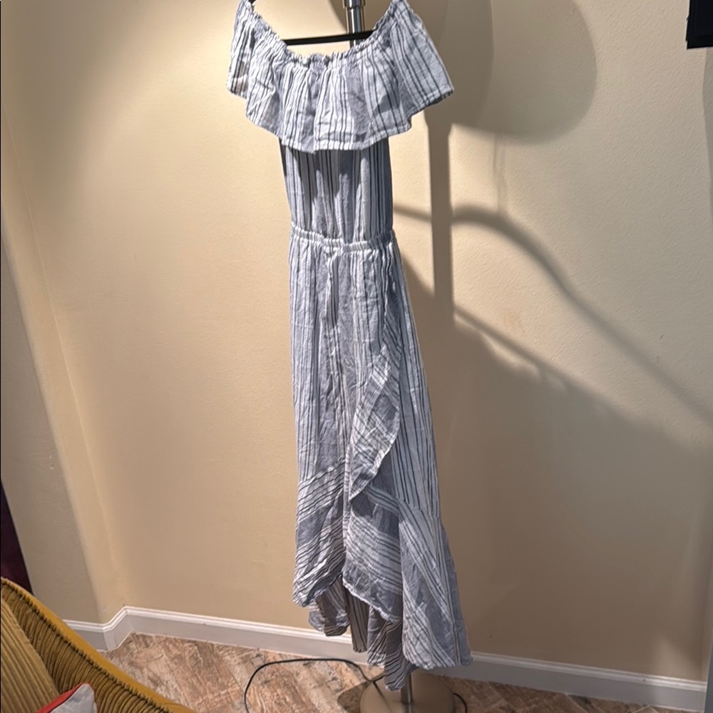 Express Striped Off-Shoulder Cotton Dress - Picture 2 of 4
